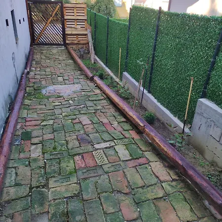 Apartment Kucica Za Odmor Lena I Matija Sremski Karlovci